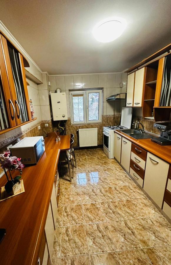 Eilin Apartament Apartment *
